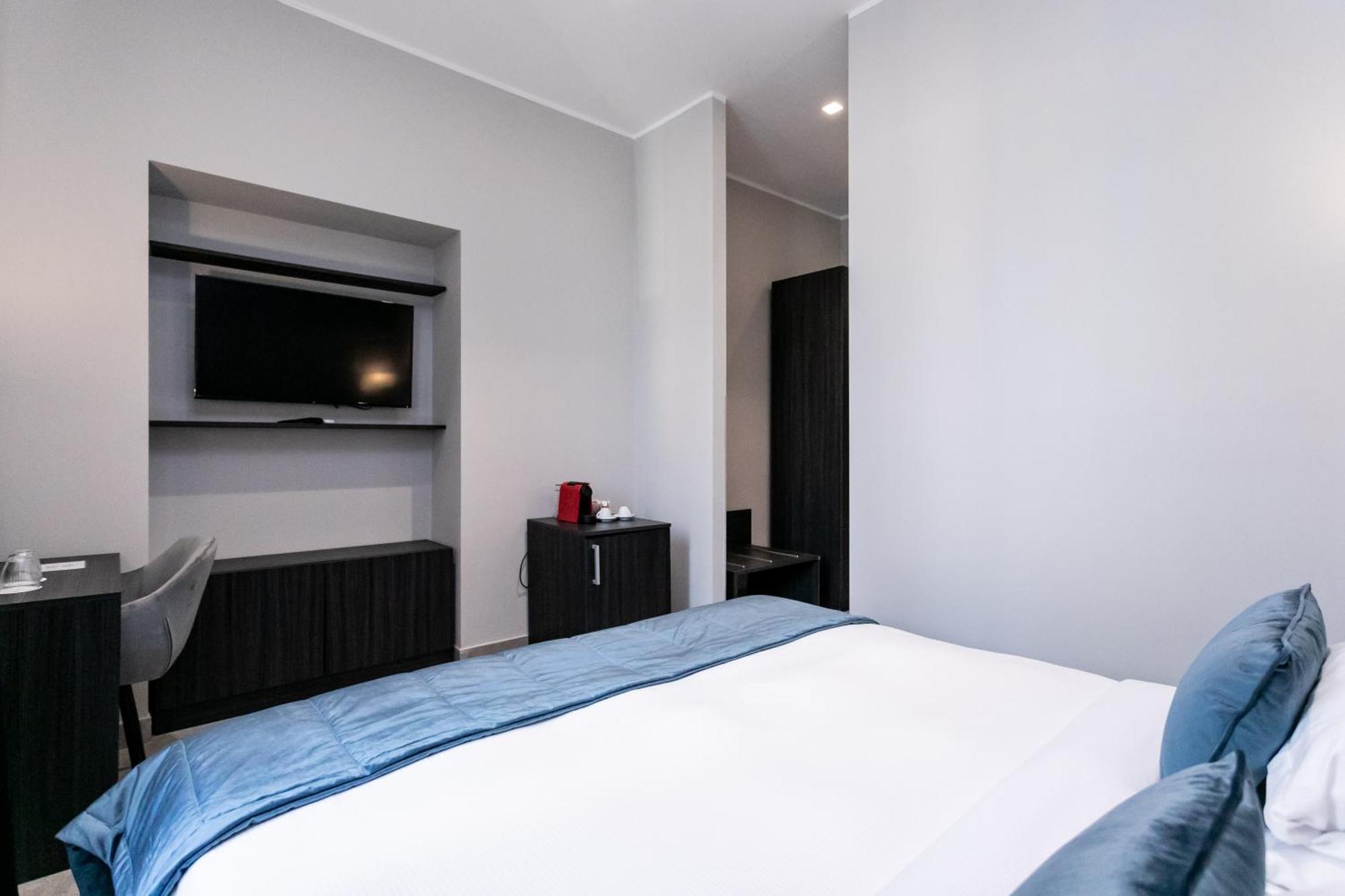 Cesare Ai Cavalieri Suites Рим Экстерьер фото
