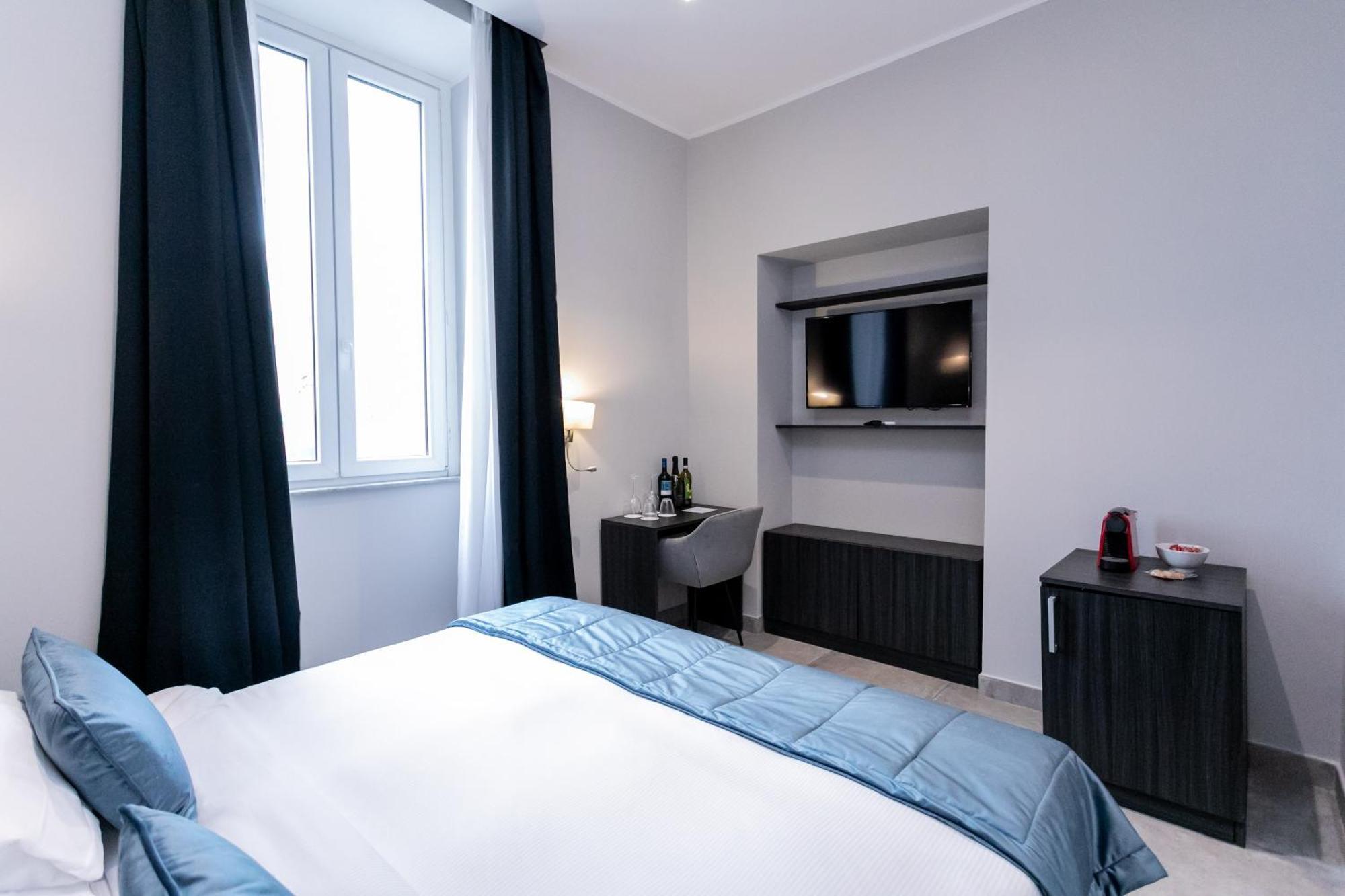 Cesare Ai Cavalieri Suites Рим Экстерьер фото