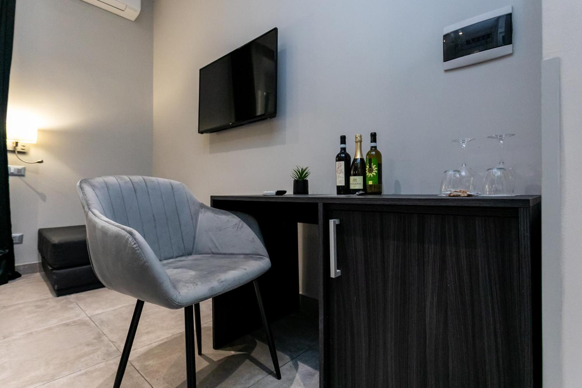 Cesare Ai Cavalieri Suites Рим Экстерьер фото